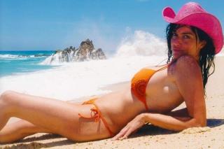 Beatriz Rico dans Bikini [900x600] [103.03 kb]
