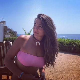 Lorena González en Bikini [1080x1080] [259.76 kb]