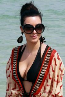 Kim Kardashian [1200x1800] [261.98 kb]