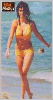 Penélope Cruz dans Bikini [446x834] [44.42 kb]