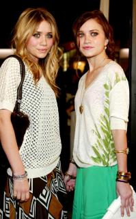 Mary-Kate y Ashley Olsen [936x1500] [248.69 kb]