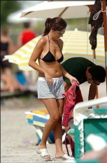 Carmen Alcayde in Bikini [364x550] [53.96 kb]