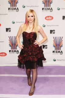Avril Lavigne [1600x2400] [519.7 kb]