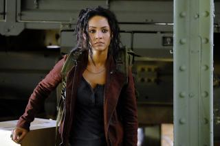 Tristin Mays in Macgyver [800x533] [115.75 kb]