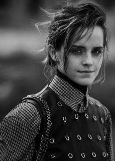 Emma Watson [717x1000] [182.21 kb]