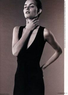 Amber Valletta [625x871] [89.28 kb]