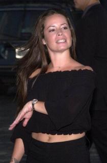 Holly Marie Combs [394x600] [34.83 kb]