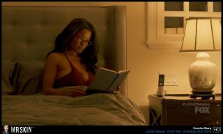 Keesha Sharp dans Arma Letal [1300x780] [121.25 kb]