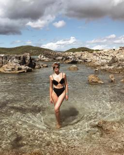 Adriana Abenia na Bikini [1080x1349] [492.73 kb]