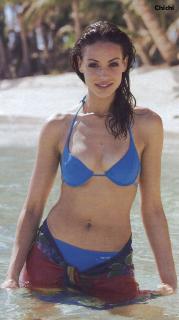 Eva González en Bikini [606x1080] [101.14 kb]