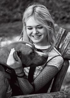 Elle Fanning na Teen Vogue [2143x3000] [1450.11 kb]