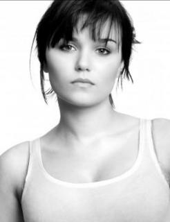 Samantha Barks [276x359] [10.01 kb]