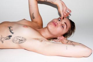 Miley Cyrus Nude [1024x684] [93.89 kb]