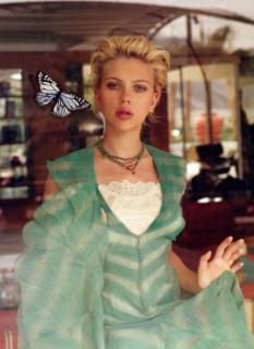 Scarlett Johansson dans Elle [640x878] [73.09 kb]