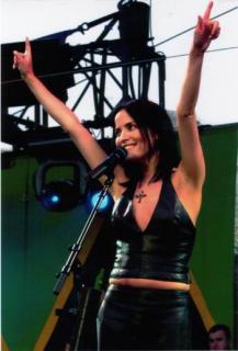 Andrea Corr [350x514] [27.27 kb]