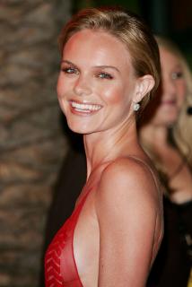 Kate Bosworth [2007x3000] [472.36 kb]