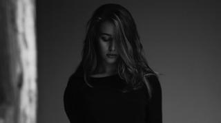 Alycia Debnam-Carey [1366x768] [43.88 kb]