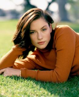 Chyler Leigh [872x1071] [137.31 kb]