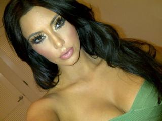 Kim Kardashian [924x693] [85.96 kb]