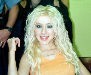 Christina Aguilera [2173x1793] [460.05 kb]
