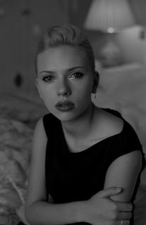 Scarlett Johansson [2530x3900] [937.97 kb]