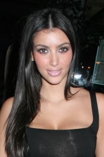 Kim Kardashian [1550x2325] [210.15 kb]