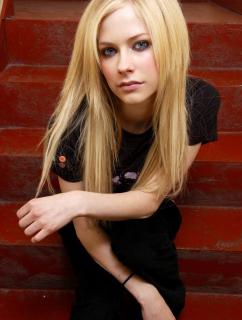 Avril Lavigne [778x1026] [108.74 kb]