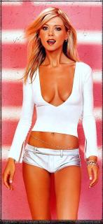 Tara Reid [472x1024] [90.58 kb]