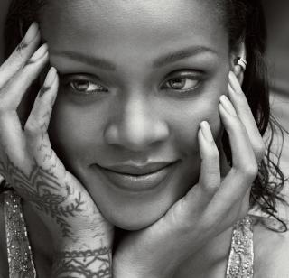 Rihanna [3000x2893] [2283.35 kb]