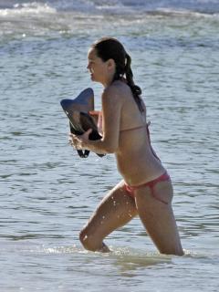 Jennifer Morrison en Bikini [852x1132] [115.3 kb]
