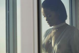 Rihanna Nackt [4000x2667] [1064.25 kb]