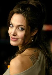 Angelina Jolie [1536x2200] [208.36 kb]