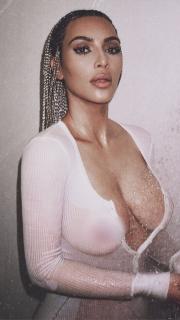 Kim Kardashian [828x1472] [195.24 kb]