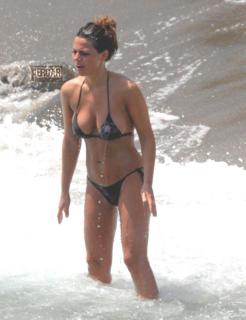Marisa Jara in Bikini [769x1000] [60.81 kb]