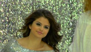 Selena Gomez [1557x900] [190.12 kb]