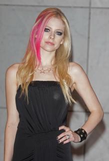 Avril Lavigne [1200x1756] [208.57 kb]