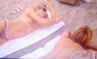 Denise Richards dans Topless [792x482] [39.99 kb]