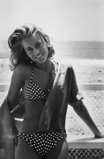 Jane Fonda [404x617] [34.9 kb]