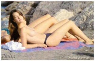 María Esteve in Topless [450x293] [22.9 kb]