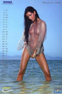 Alessia Merz dans Calendario 2005 Nue [850x1285] [129.67 kb]