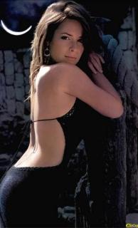 Holly Marie Combs [364x600] [23.71 kb]