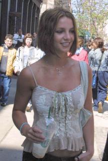 Britney Spears [800x1189] [150.92 kb]