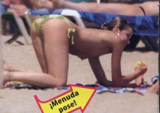 Dafne Fernández in Topless [705x500] [57.73 kb]