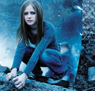 Avril Lavigne [784x750] [92.92 kb]