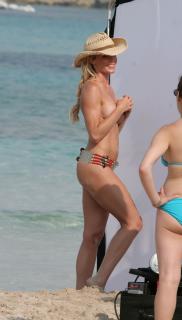 Nell McAndrew in Topless [1744x3054] [332.34 kb]