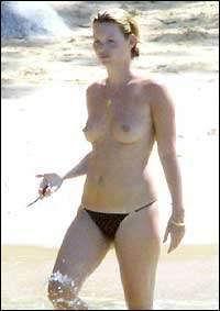 Kate Moss dans Topless [200x283] [8.87 kb]
