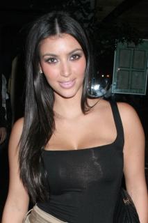 Kim Kardashian [1550x2325] [225.21 kb]