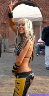Christina Aguilera [400x780] [53.36 kb]