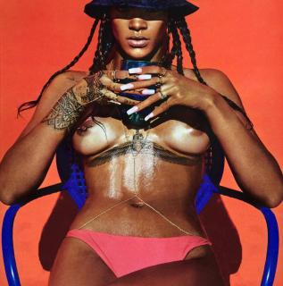 Rihanna na Lui Magazine [1274x1284] [229.31 kb]
