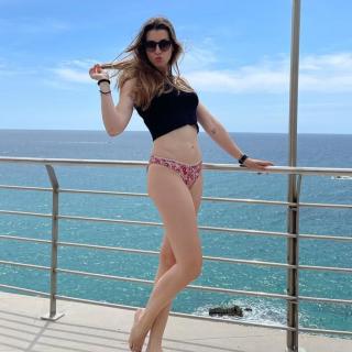 Eva Soriano en Bikini [1024x1024] [175.53 kb]